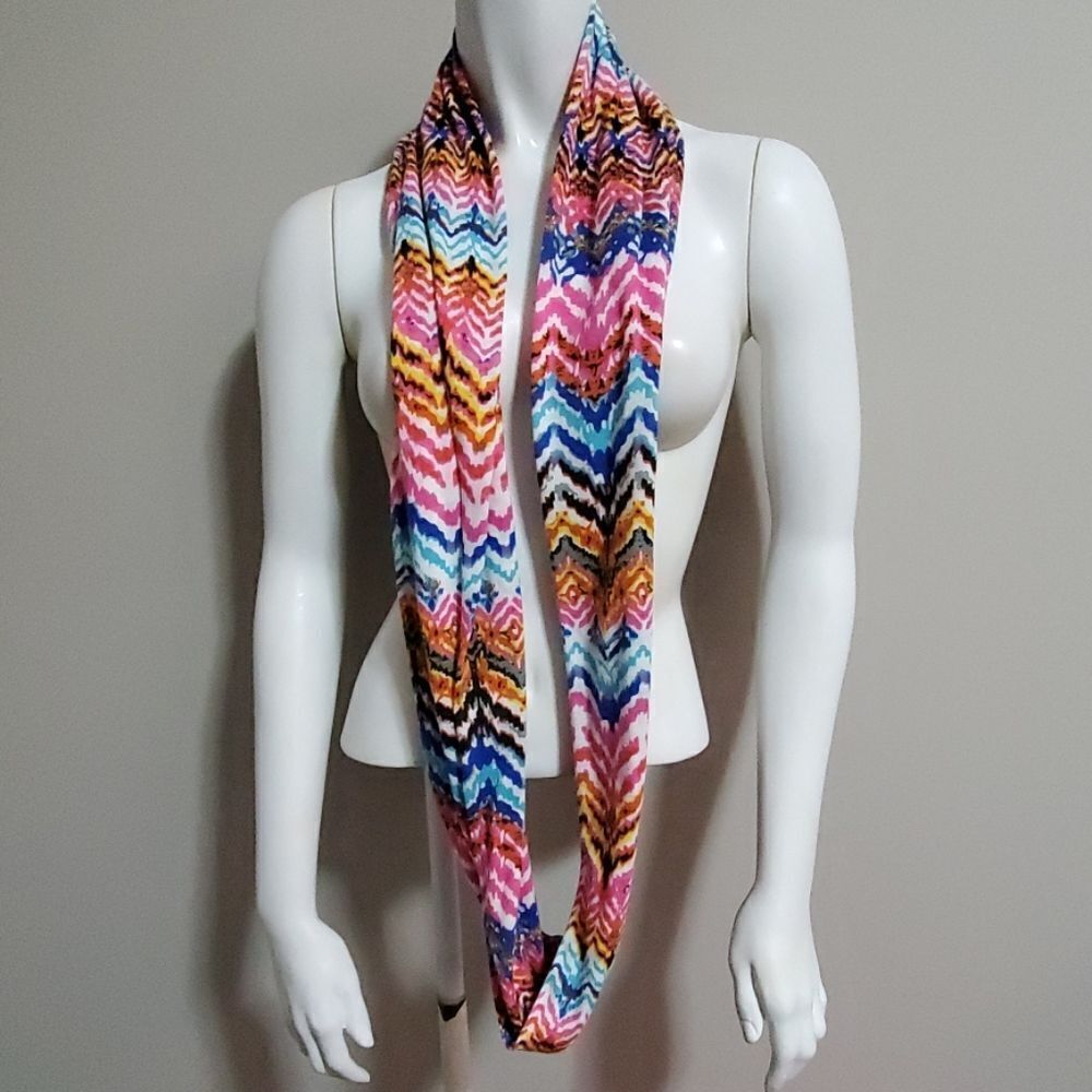 Multicolored Chevron Infinity Scarf - Picture 2 of 3
